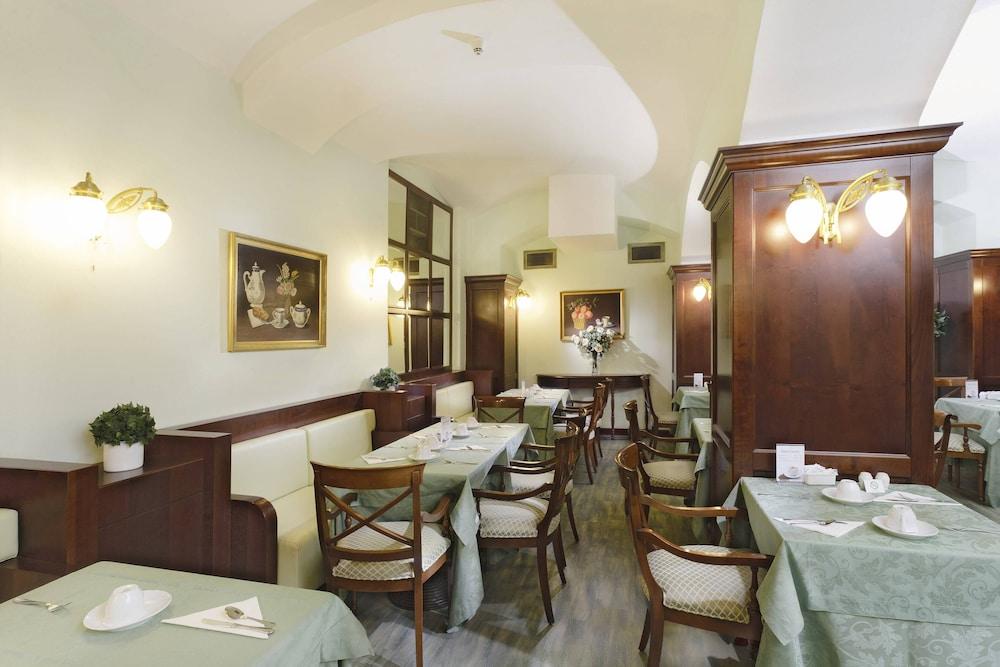 Hotel Liberty Prága Kültér fotó