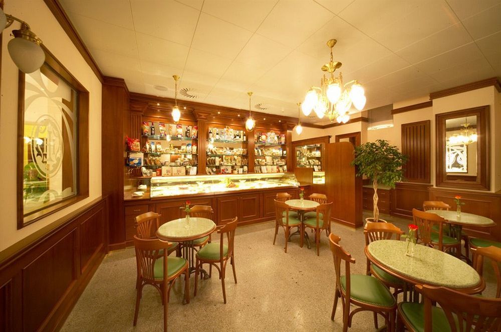 Hotel Liberty Prága Kültér fotó
